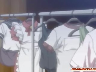 Skllavëri hentai infermiere me me gojë mbyllur duke thithur shpoj dhe gëlltitjes spermë
