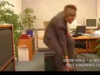 جوارب طويلة كتكوت مارس الجنس في ال مكتب,