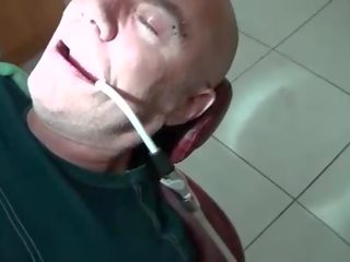 Peter milující dentist britney beth dává a sání